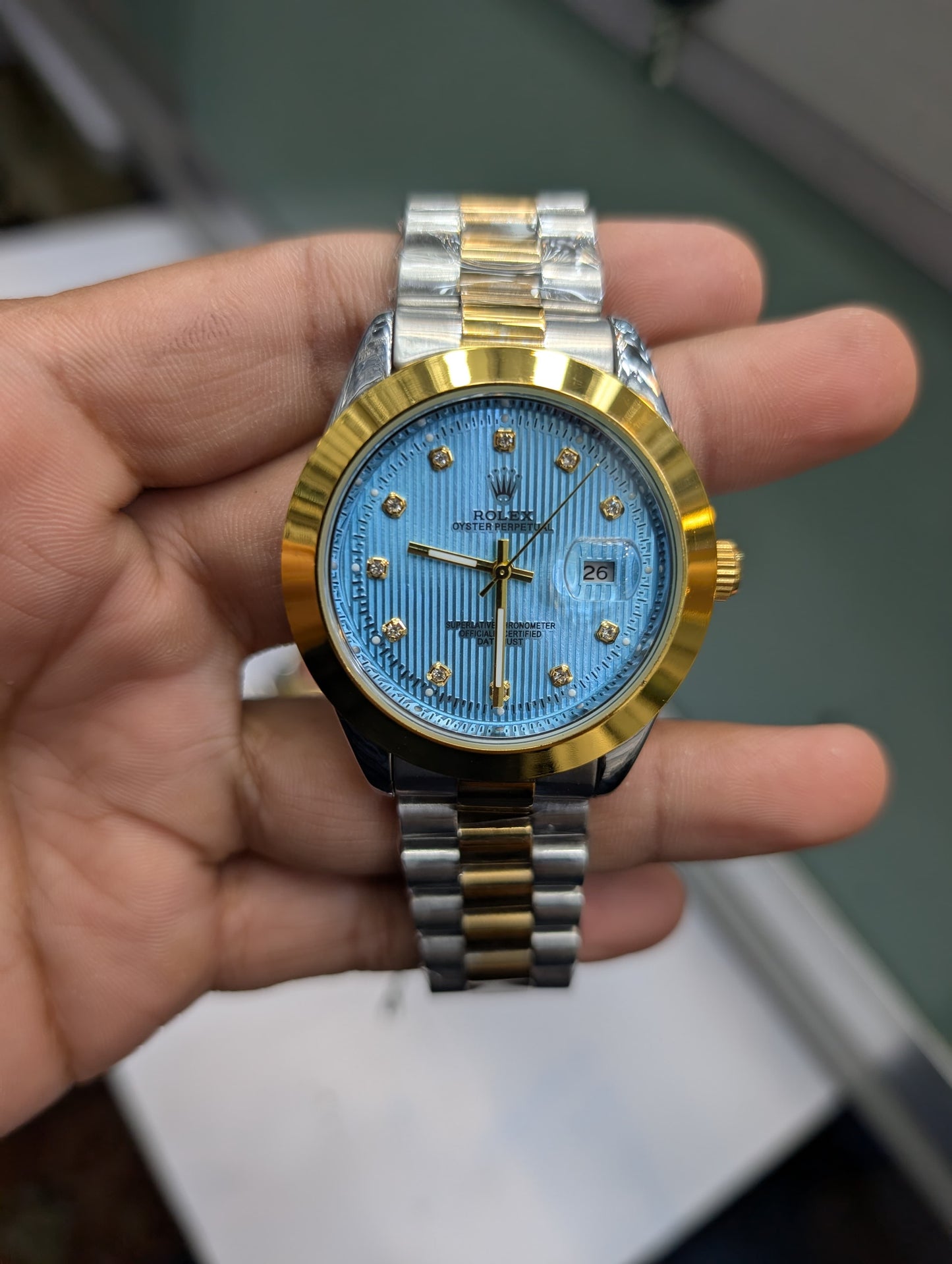 Regal Deep Blue: A Timeless Statement of Prestige šš