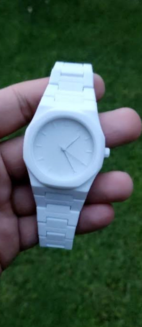 🔥 Trendy / Fashion Vibe

“White Aura Watch – Bold & Minimal”